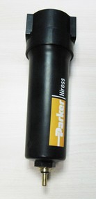 Vzduchový filtr - starší s novou vložkou
